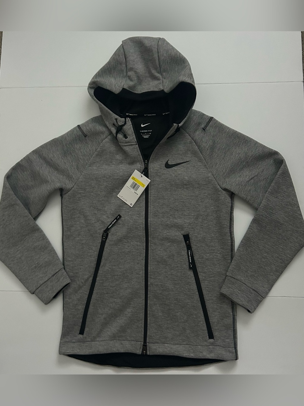Nike Pro Therma-FIT Men’s Gray Black Full Zip Hoodie Drawstring Pockets NWT S